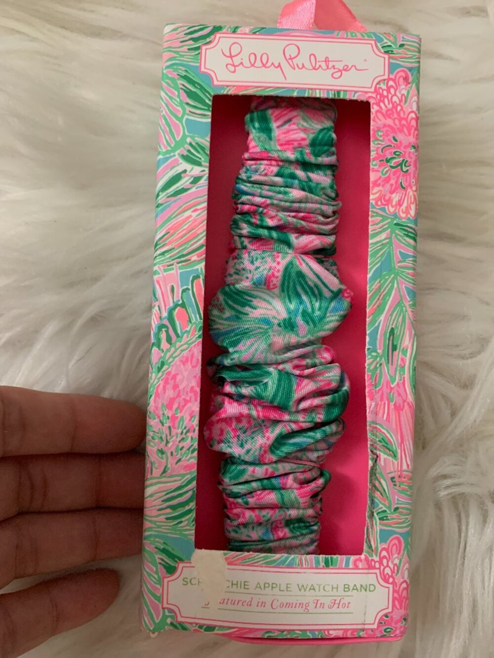 LILLY PULITZER Coming in Hot Scrunchie Apple Watch Band in Green/Pink